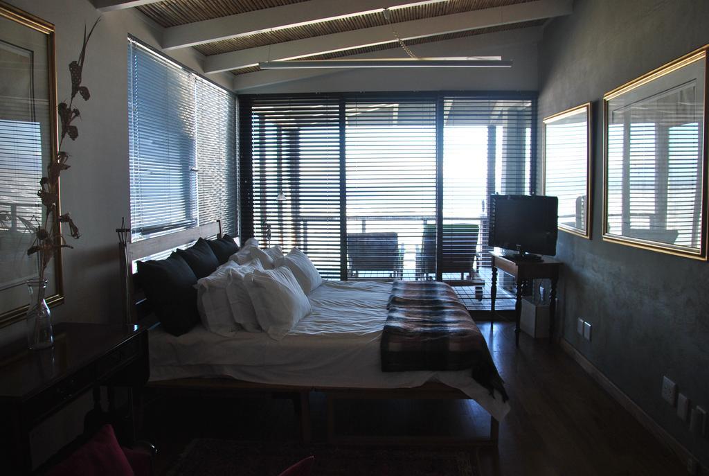 Seaview Apartment In Muizenberg Eksteriør bilde